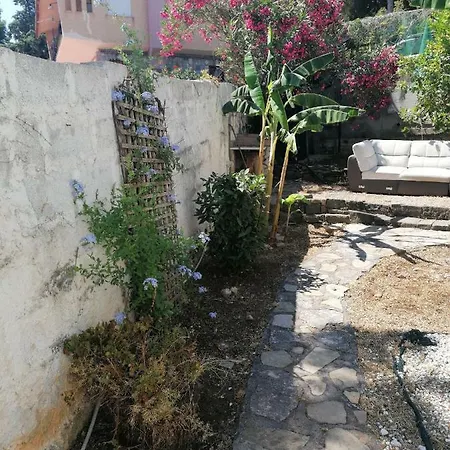 Πανσιόν La Perla Del Mare *
